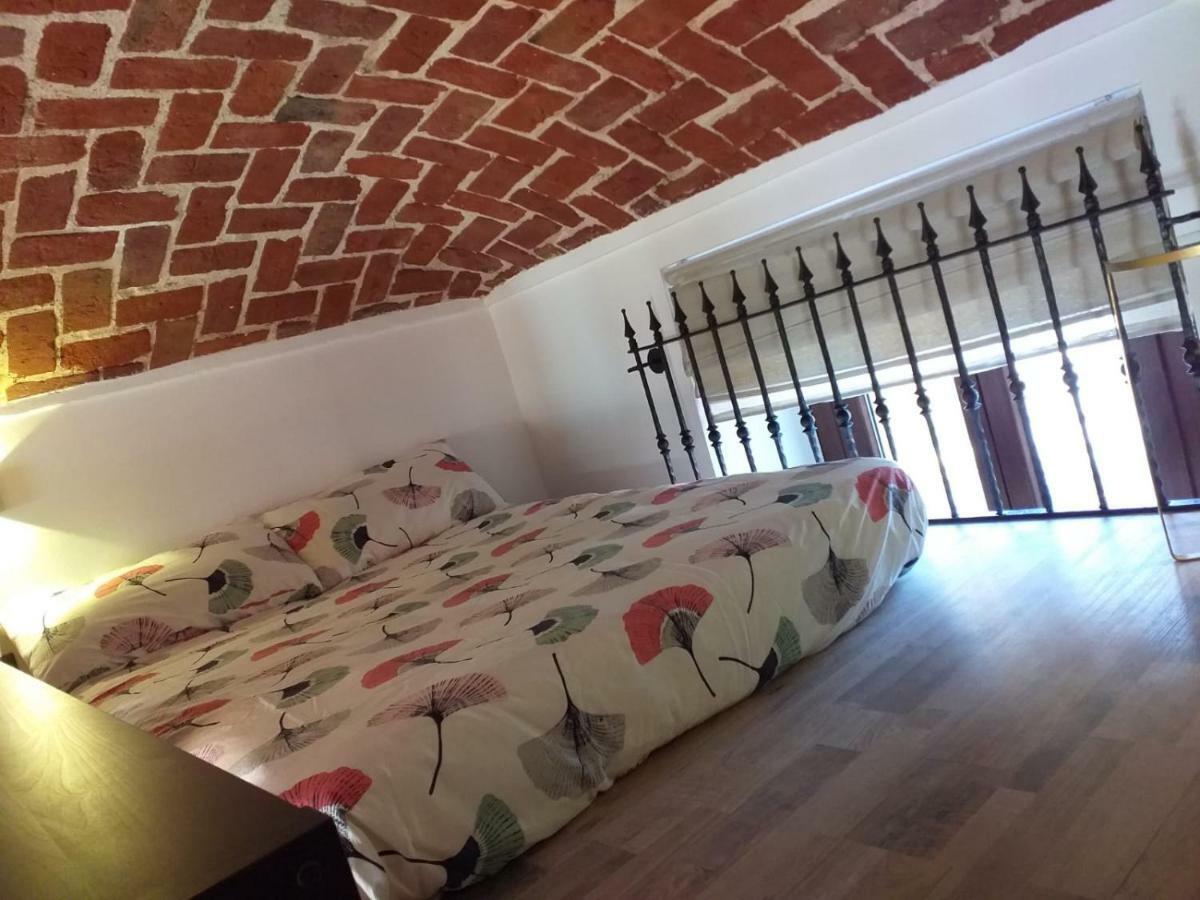 900 Meters From Metro&Station Ceva Studio Torino Kültér fotó